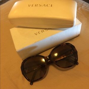 Versace Tortoise MOD. 4252 944/T5